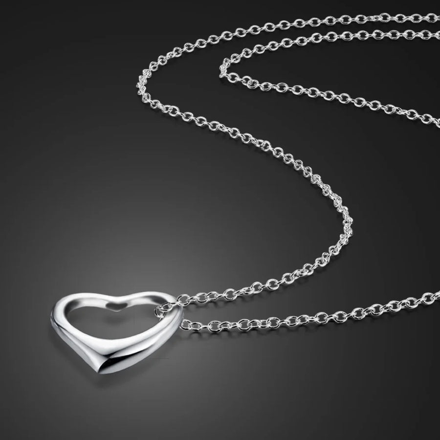 Daily Chicha Heart Pendant Necklace — Effortlessly Yours in Silver